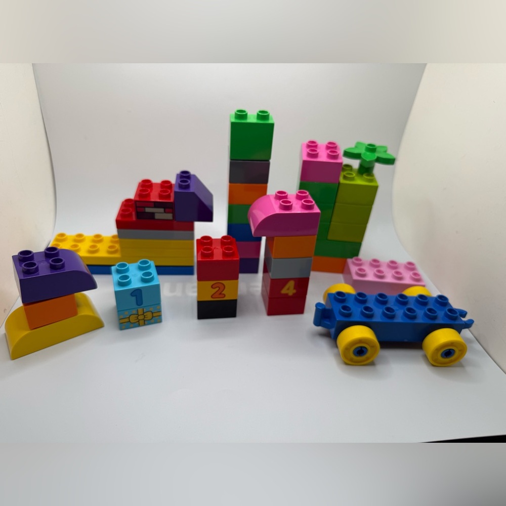 Duplo Lego Basic Building Blocks number 1,2,4 car tree piece brick present